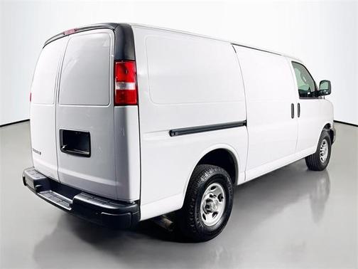 2021 Chevrolet Express 2500 Work Van