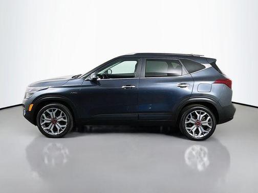 Gravity Gray 2021 Kia Seltos SX