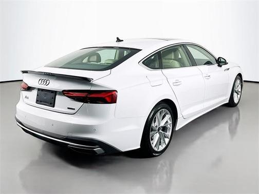 2022 Audi A5 40 Premium
