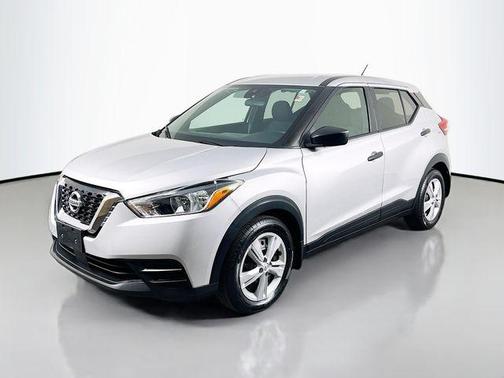 Brilliant Silver 2020 Nissan Kicks S