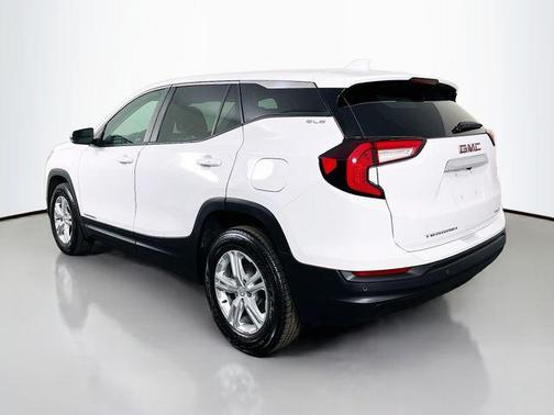 Summit White 2023 GMC Terrain SLE