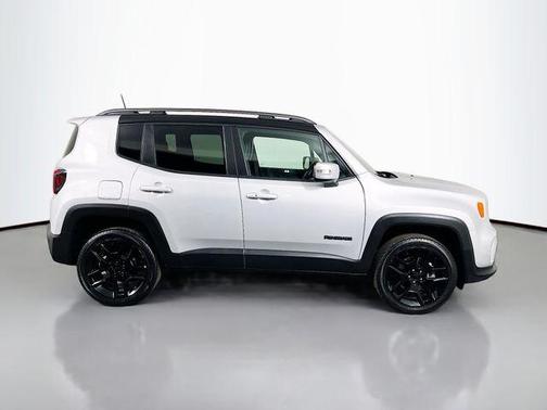 Glacier Metallic 2020 Jeep Renegade Altitude