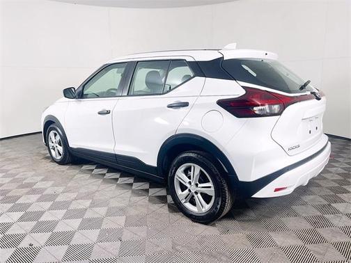 2023 Nissan Kicks S