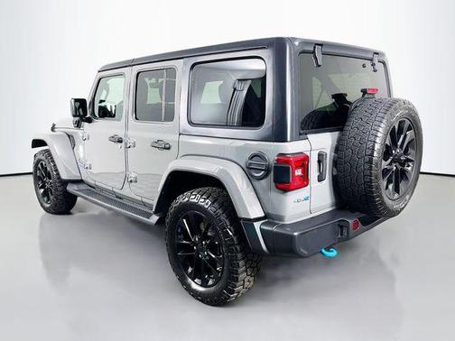 Sting Gray Clearcoat 2022 Jeep Wrangler Unlimited 4xe Sahara