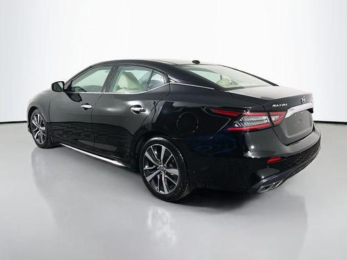 Black 2019 Nissan Maxima 3.5 SL