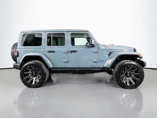Anvil Clearcoat 2025 Jeep Wrangler 4xe Sahara