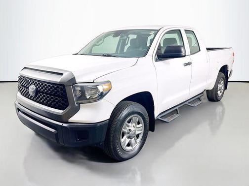 Super White 2018 Toyota Tundra SR
