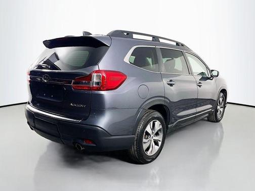Magnetite Gray Metallic 2022 Subaru Ascent Premium 7-Passenger
