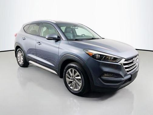 Coliseum Grey 2017 Hyundai TUCSON SE Plus