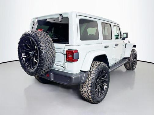 Earl Clearcoat 2024 Jeep Wrangler 4xe Sahara