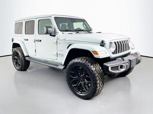 Earl Clearcoat 2024 Jeep Wrangler 4xe Sahara