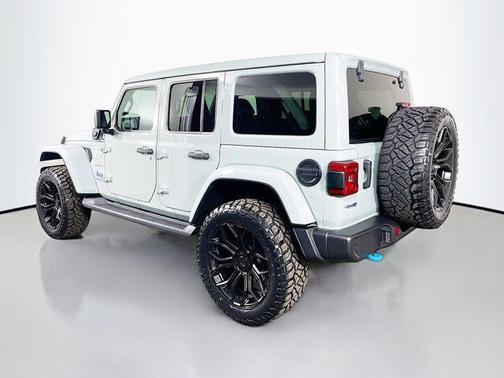 Earl Clearcoat 2024 Jeep Wrangler 4xe Sahara