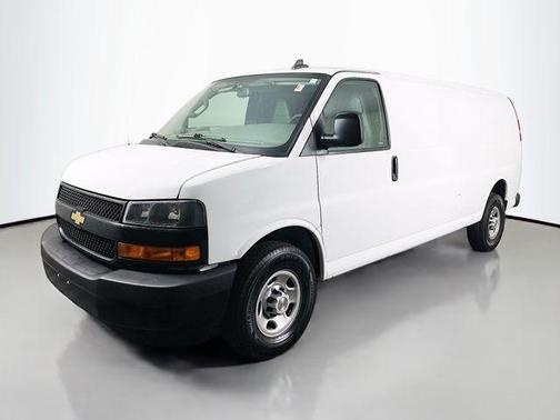 Summit White 2019 Chevrolet Express 2500 Work Van
