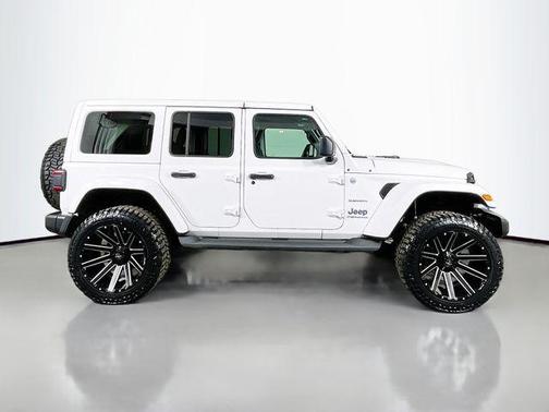 Bright White Clearcoat 2024 Jeep Wrangler 4xe Sahara