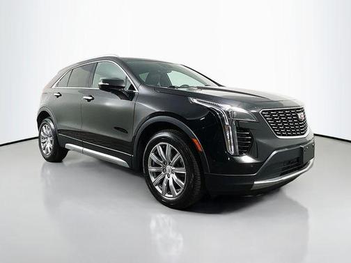 Stellar Black Metallic 2023 Cadillac XT4 Premium Luxury
