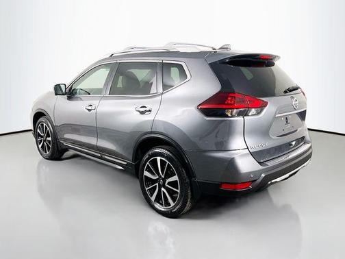Gun Metallic 2020 Nissan Rogue SL