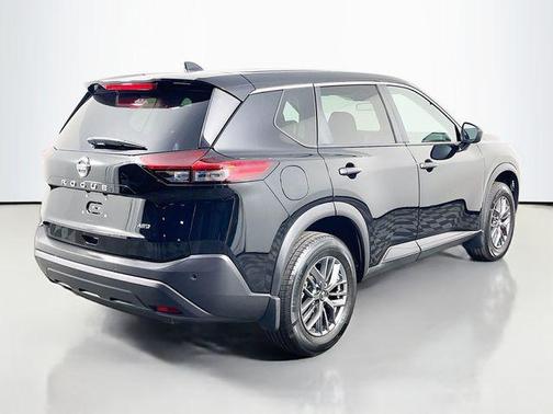 Black 2021 Nissan Rogue S