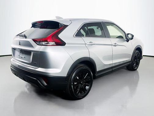2024 Mitsubishi Eclipse Cross LE