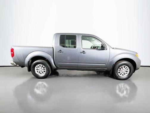 Gun Metallic 2018 Nissan Frontier SV