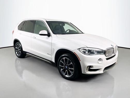 Mineral White Metallic 2018 BMW X5 xDrive35i