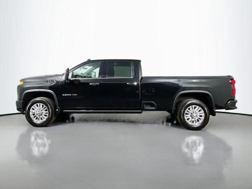 Black 2022 Chevrolet Silverado 2500 High Country