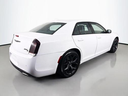 2021 Chrysler 300 S