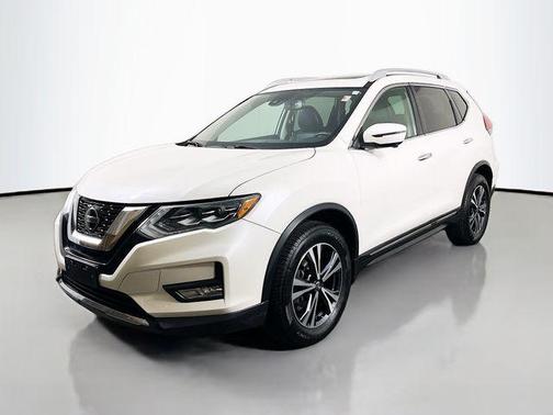 White 2018 Nissan Rogue SL