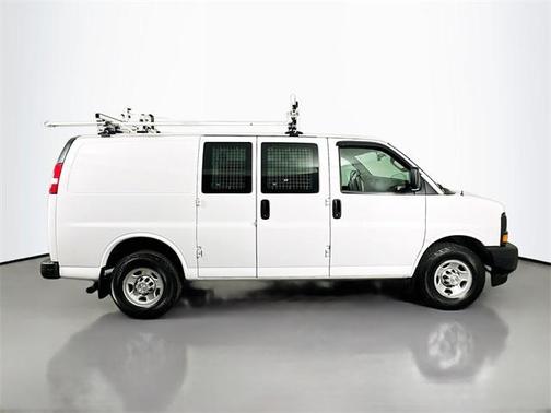 2017 Chevrolet Express 2500 Work Van