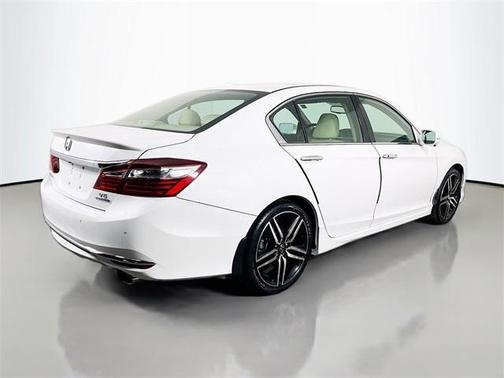2017 Honda Accord Touring