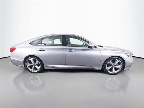 2019 Honda Accord Touring 2.0T