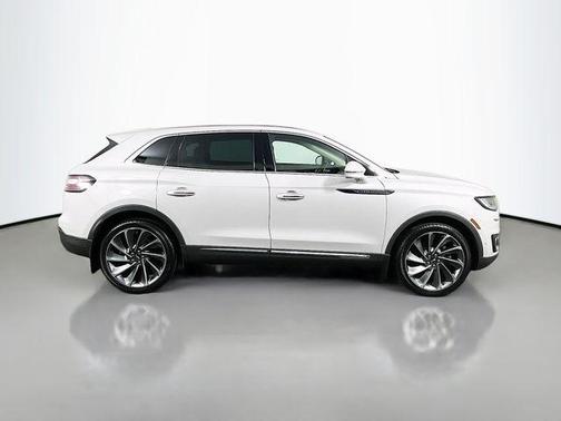 Ceramic White 2020 Lincoln Nautilus Reserve