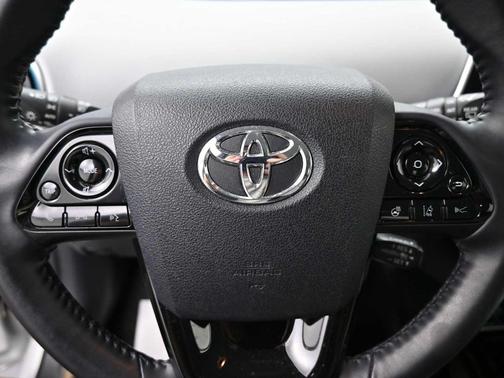 2021 Toyota Prius XLE
