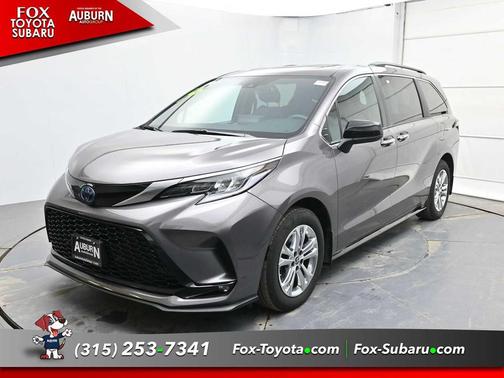 2022 Toyota Sienna XSE 7 Passenger