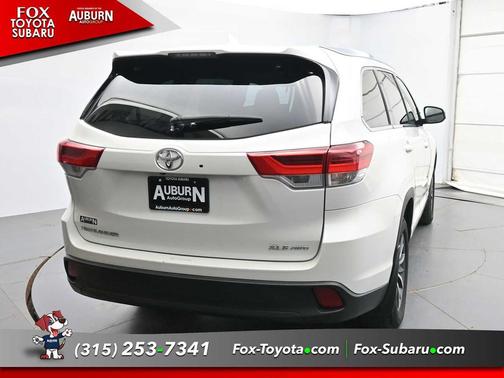 Blizzard Pearl 2019 Toyota Highlander XLE