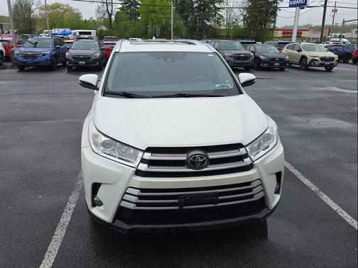 Blizzard Pearl 2019 Toyota Highlander XLE