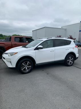 2016 Toyota RAV4 XLE