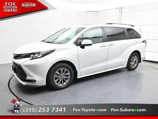 2023 Toyota Sienna XLE 7 Passenger