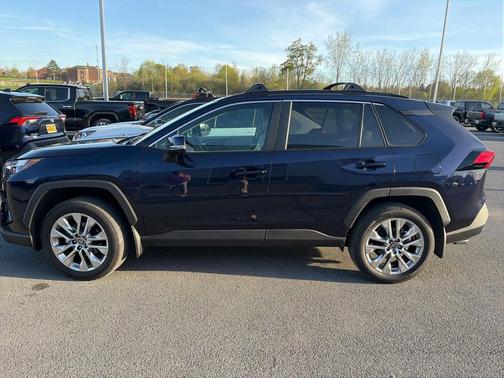Blueprint 2025 Toyota RAV4 XLE Premium