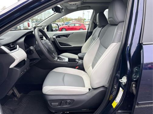 Blueprint 2025 Toyota RAV4 XLE Premium