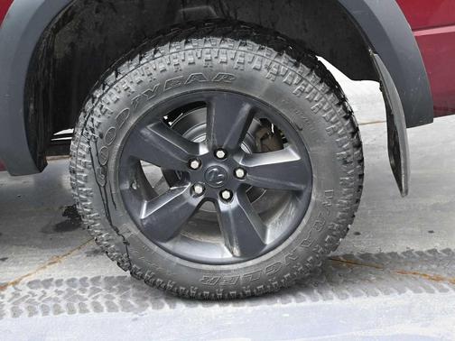 2020 RAM 1500 Classic Warlock Quad Cab 4x4 6'4' Box