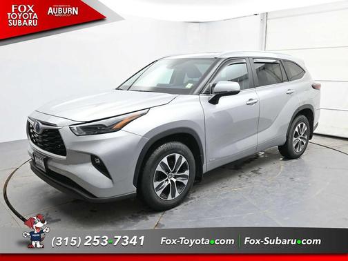 2024 Toyota Highlander Hybrid XLE