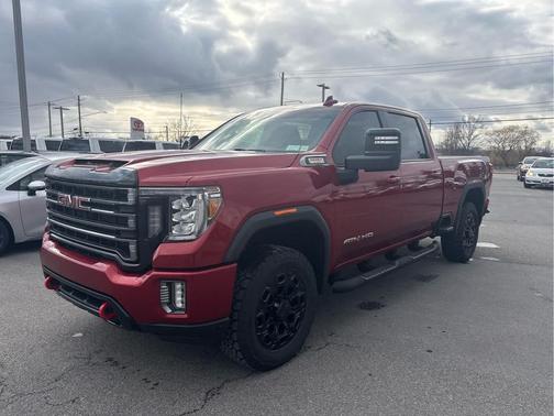 Cayenne Red Tintcoat 2022 GMC Sierra 2500 AT4
