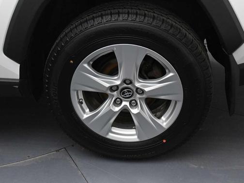 2019 Toyota RAV4 Hybrid LE