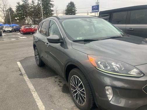 CARBONIZED GRAY 2022 Ford Escape SEL