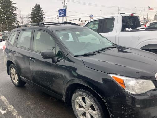 2016 Subaru Forester 2.5i