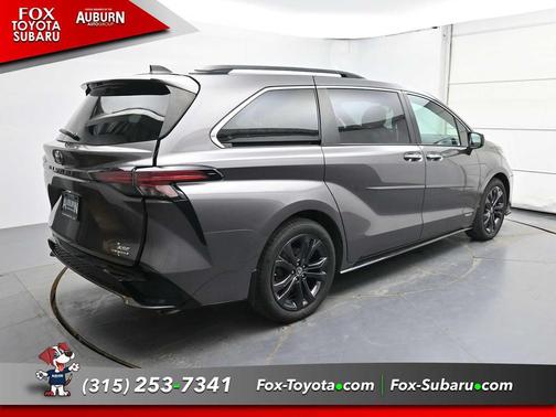 2021 Toyota Sienna XSE 7 Passenger