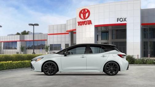 Wind Chill Pearl/Midnight Black Metallic 2026 Toyota Corolla XSE