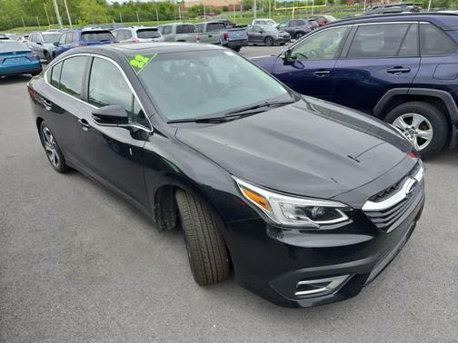 Crystal Black Silica 2022 Subaru Legacy Limited