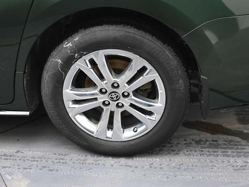 2023 Toyota Sienna Platinum