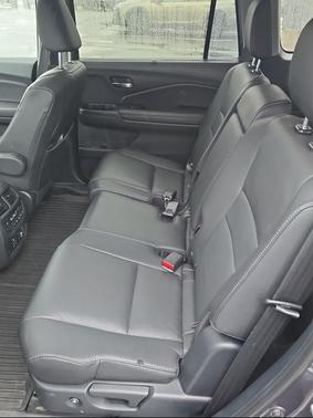 Modern Steel Metallic 2021 Honda Pilot Touring 8-Passenger